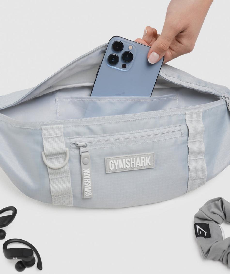 Τσαντεσ Gymshark Sleek Sling Bag γυναικεια ανοιχτο γκρι | GR_UV7665